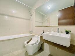 Homey And Modern 2Br At Casa Grande Residence Apartment