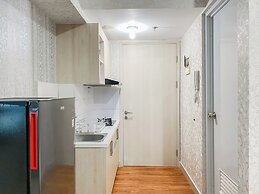 Well Furnished And Comfy Studio At Springlake Summarecon Bekasi Apartm