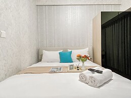 Well Furnished And Comfy Studio At Springlake Summarecon Bekasi Apartm