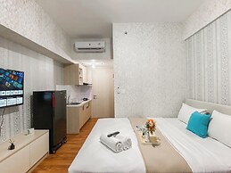 Well Furnished And Comfy Studio At Springlake Summarecon Bekasi Apartm