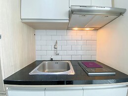 Strategic 2Br Apartment With Pool View At Parahyangan Residence