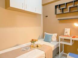 Warm And Homey 2Br Bassura City Apartment