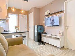 Warm And Homey 2Br Bassura City Apartment