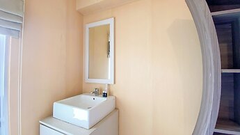 Warm And Homey 2Br At Green Bay Pluit Apartment