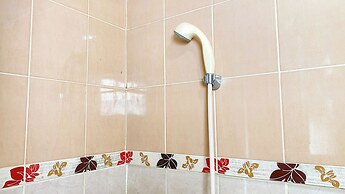 Warm And Homey 2Br At Green Bay Pluit Apartment