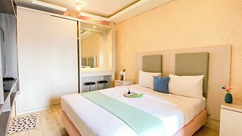 Warm And Homey 2Br At Green Bay Pluit Apartment