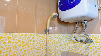 Warm And Homey 2Br At Green Bay Pluit Apartment