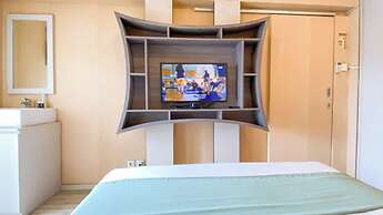 Warm And Homey 2Br At Green Bay Pluit Apartment