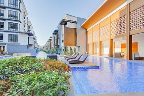 Good Place And Homey 3Br At Asatti Apartment