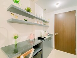 Relaxing Studio At Transpark Cibubur Apartment