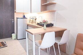 Best Deal And Cozy 2Br At Apartment Serpong Greenview