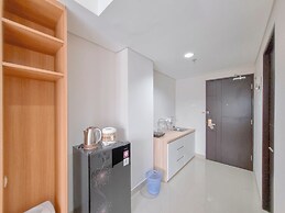 Homey And Relaxing Studio Patraland Amarta Apartment