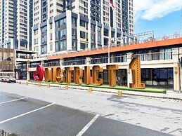 Relaxing And Scenic 2Br At Meikarta Apartment