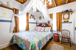 Cape Charles Tiny Livin