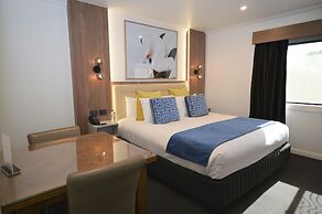 Bluegum Dubbo by Travellers