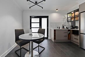 Bluegum Dubbo by Travellers