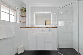 Bluegum Dubbo by Travellers