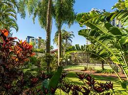 Alexander Apts - Ground Floor 2 Bedroom