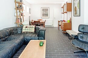 Mid-Century Modern Style 1BD with Garden