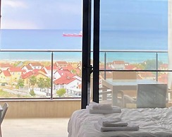 Azure Seaview Studio in Caesar Blue