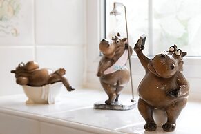 Woodcutter's Cottage - Country Retreat