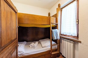 Cozy Apartment With Garden in Courmayeur