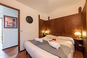 Cozy Apartment With Garden in Courmayeur