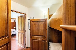 Cozy Apartment With Garden in Courmayeur