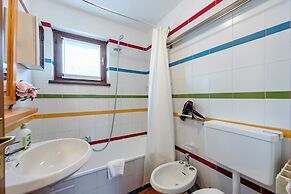 Charming Apartment With Garden in Courmay