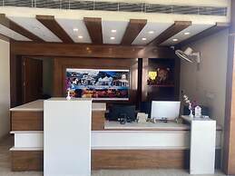 Hotel Crystal Ganga Heights