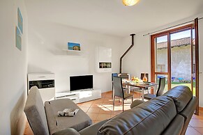 La Casa In Campagna 800m From Lake