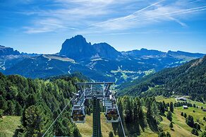 ANNA LODGES DOLOMITES