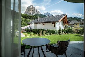 ANNA LODGES DOLOMITES