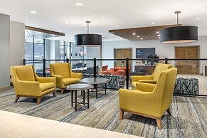 Holiday Inn Express and Suites Nashville West End Univ Area by IHG