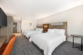 Holiday Inn Express and Suites Nashville West End Univ Area by IHG
