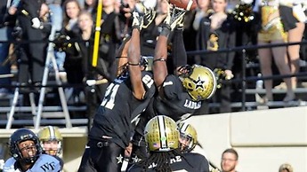 Holiday Inn Express and Suites Nashville West End Univ Area by IHG