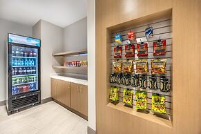 Holiday Inn Express and Suites Nashville West End Univ Area by IHG