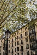 Batimont Suites & Apartments