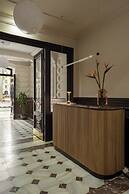 Batimont Suites & Apartments