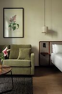 Batimont Suites & Apartments