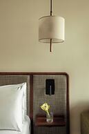 Batimont Suites & Apartments