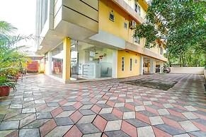 Fabhotel Reem Residency