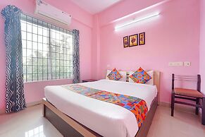 Fabhotel Reem Residency