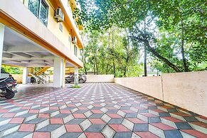 Fabhotel Reem Residency