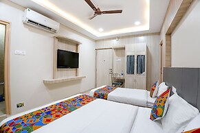 Fabhotel Wooden Park