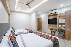 Fabhotel Wooden Park