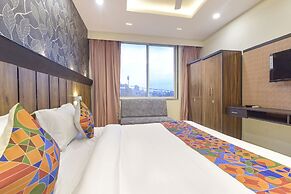 Fabhotel The Max Glory