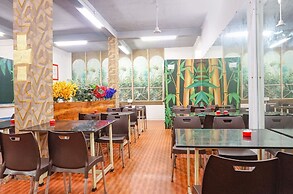 Fabhotel Silver Key I