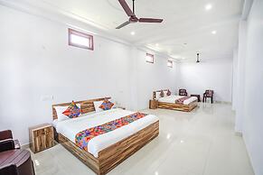 Fabhotel Shristi Homestay