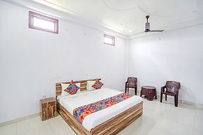 Fabhotel Shristi Homestay